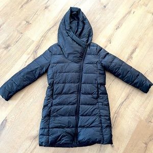 Black Nike puffer jacket